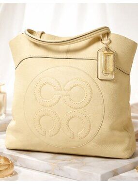 Coach Julia Perry Tote Butter Yellow Pebbled Leather Large Op Art Logo Handbag